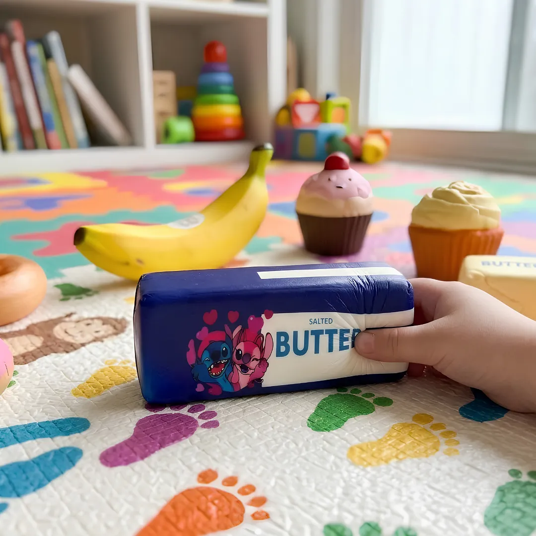 SQUISHY JUGUETE ANTIESTRÉS EN FORMA DE BARRA DE MANTEQUILLA CON DISEÑOS INFANTILES - JUGUETE SENSORIAL SUAVE Y DIVERTIDO PARA NIÑOS