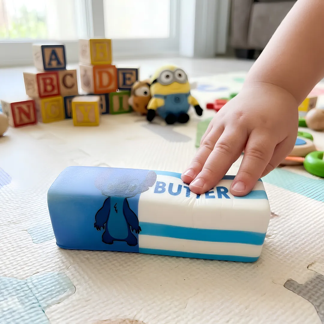 SQUISHY JUGUETE ANTIESTRÉS EN FORMA DE BARRA DE MANTEQUILLA CON DISEÑOS INFANTILES - JUGUETE SENSORIAL SUAVE Y DIVERTIDO PARA NIÑOS