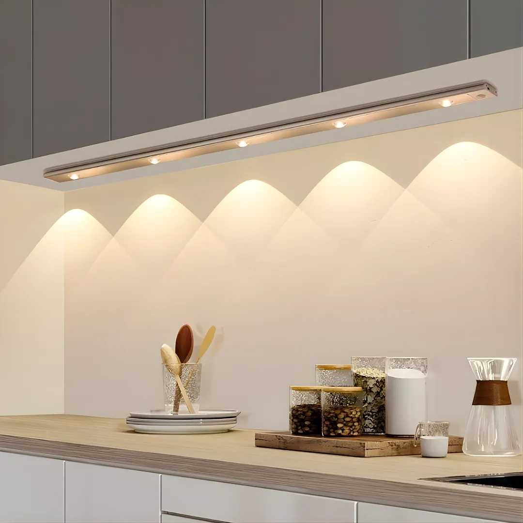 LÁMPARA LED TIPO BARRA CON SENSOR DE MOVIMIENTO RECARGABLE, CUERPO ULTRAFINO CON EFECTO DE LUZ DE COLINA, LUZ INALÁMBRICA PARA CLÓSET, COCINA Y PASILLOS.